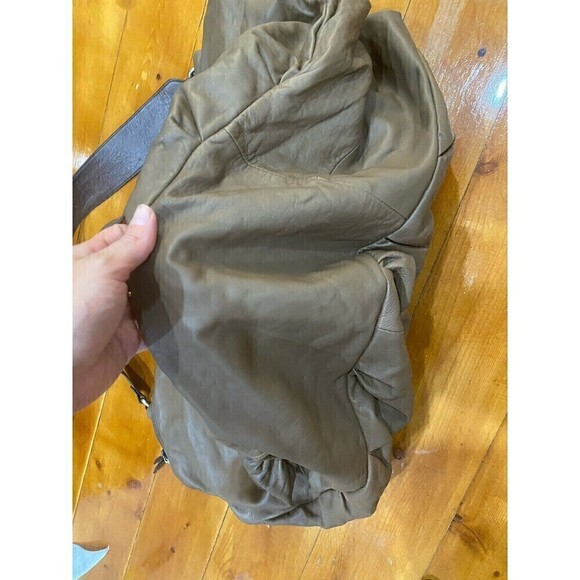 BCBG Large Leather Brown Hobo Lined Purse Shoulder Bag EUC - Picture 9 of 9